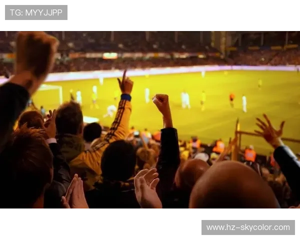 香港足球明星队在惠州激情对决展现足球魅力与团队精神 香港足球明星队在惠州激情对决展现足球魅力与团队精神