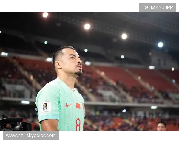 足球明星李可畅谈职业生涯与未来目标分享对足球的热爱与坚持 足球明星李可畅谈职业生涯与未来目标分享对足球的热爱与坚持