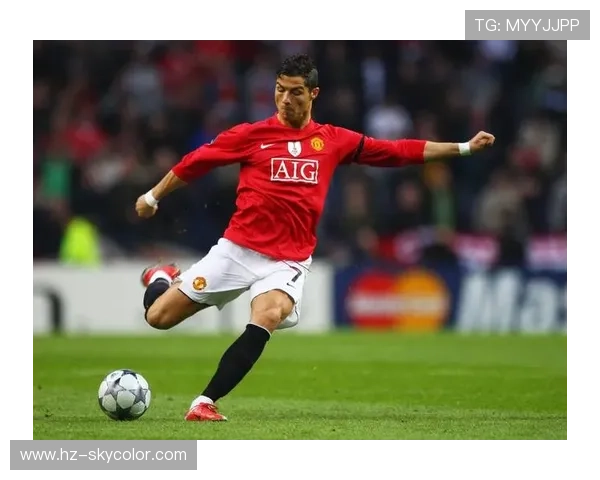 从青涩少年到世界巨星成长系列足球明星的奋斗历程与荣耀时刻